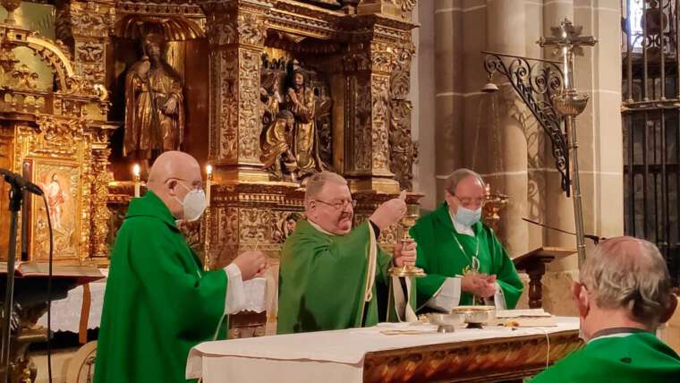Bodas de Oro sacerdotales del Obispo de Palencia, Mons. Manuel Herrero