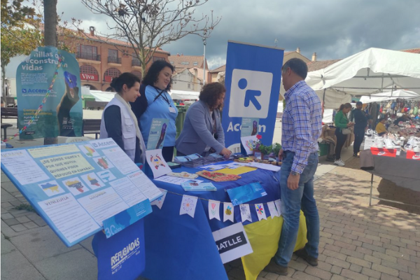 Refugiados ucranianos, en el mercado popular de Valencia de Don Juan